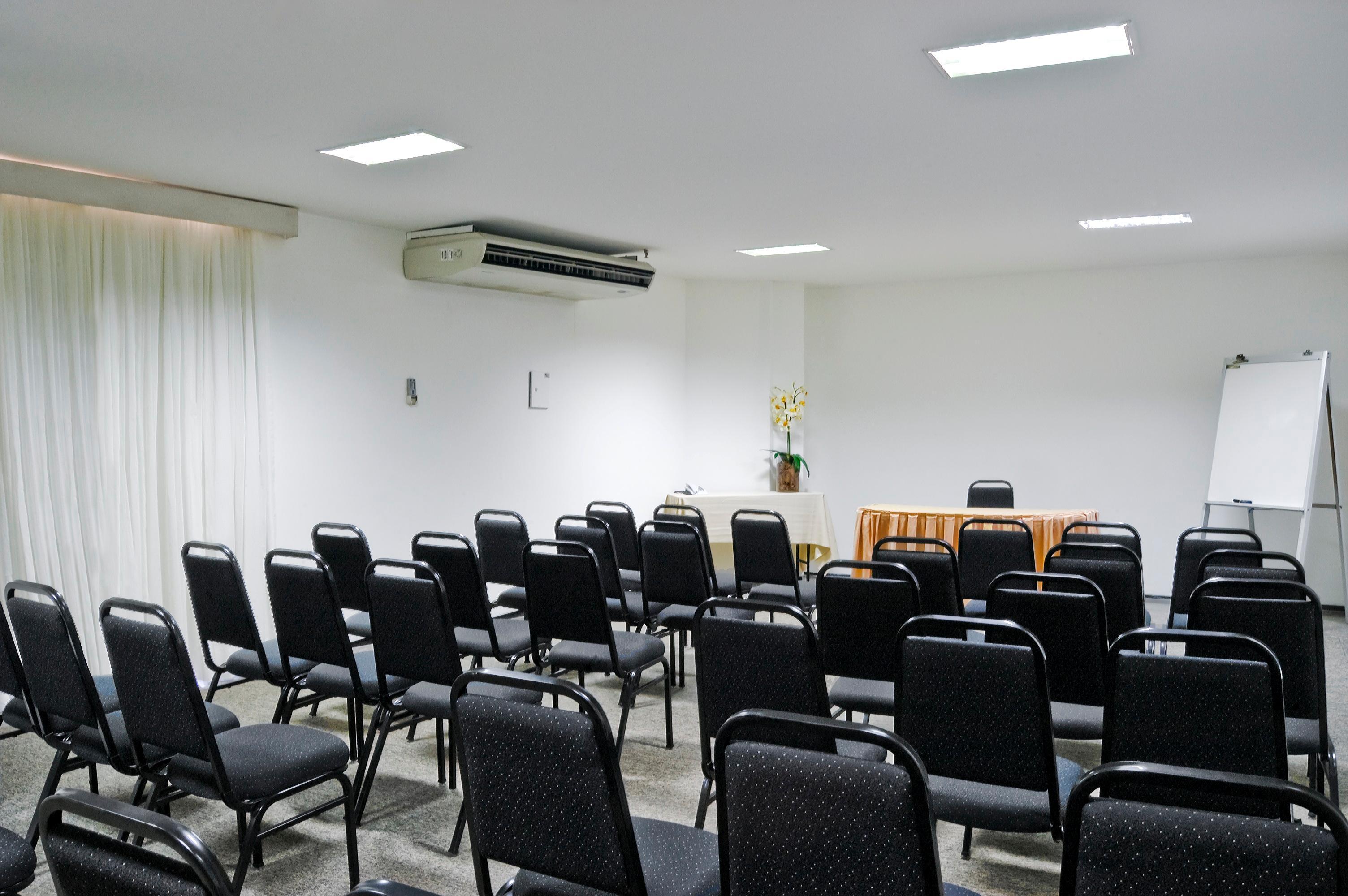 Hotel Nobile Suítes Golden 4*