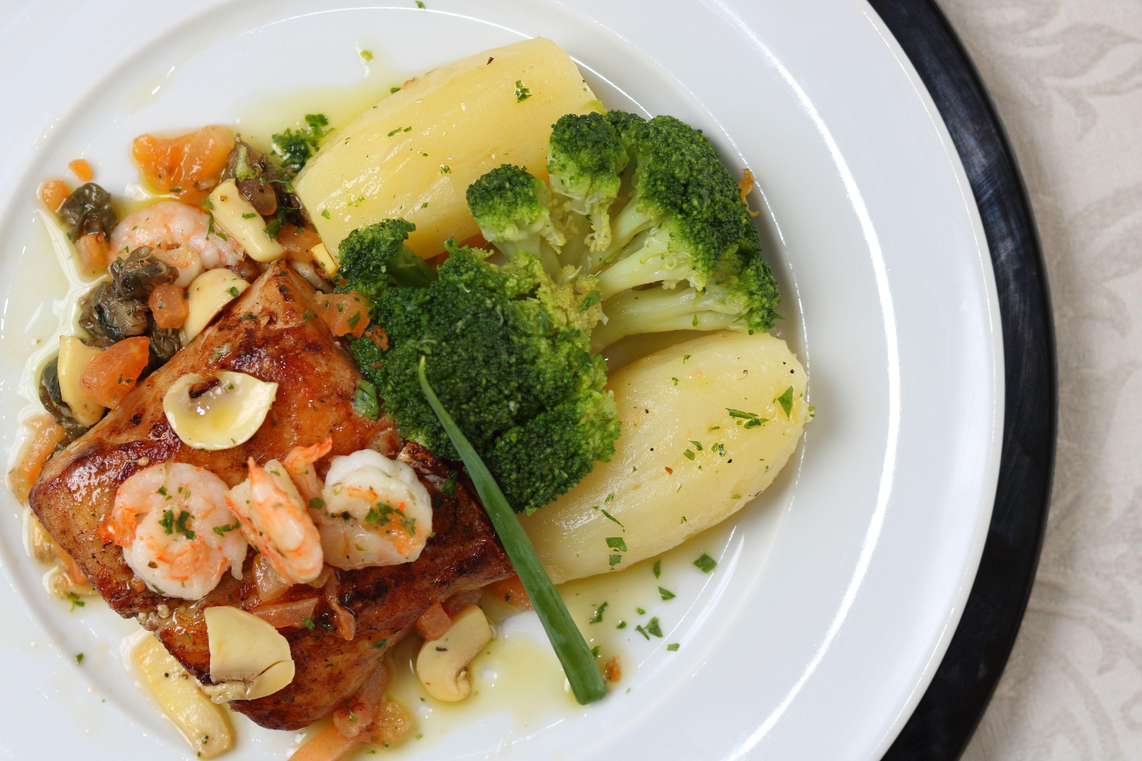 Nobile Suítes Golden Hotel